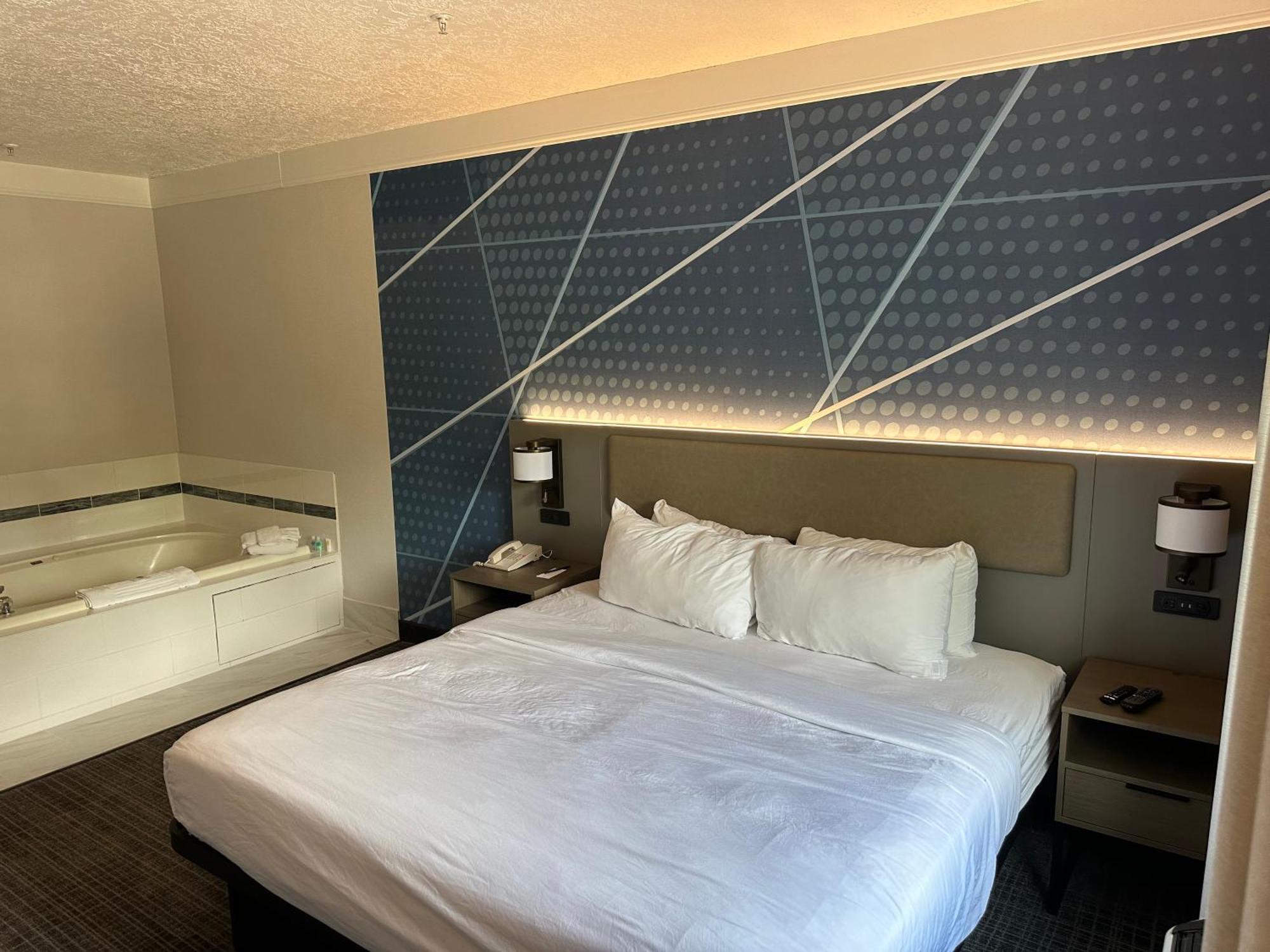 Comfort Suites Clackamas Bagian luar foto