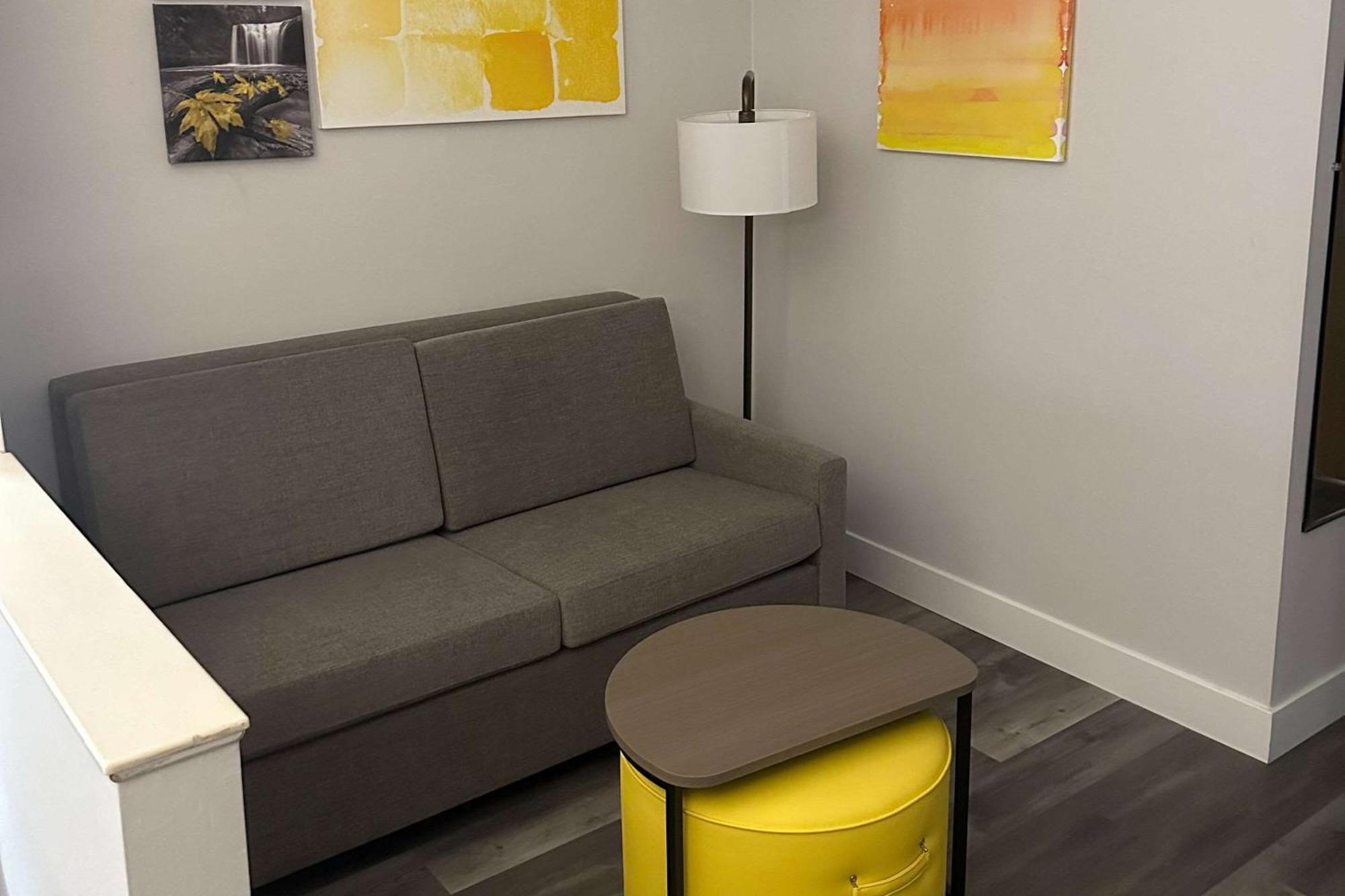 Comfort Suites Clackamas Bagian luar foto