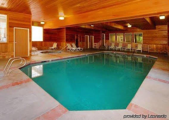 Comfort Suites Clackamas Bagian luar foto